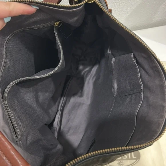 NWOT FOSSIL Gwen Hobo Expandable Pebbled Leather Bag with Dust Bag - Picture 14 of 17